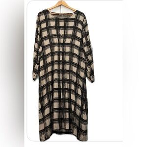 45) Masai L-Xl fit  dress 100% Viscose